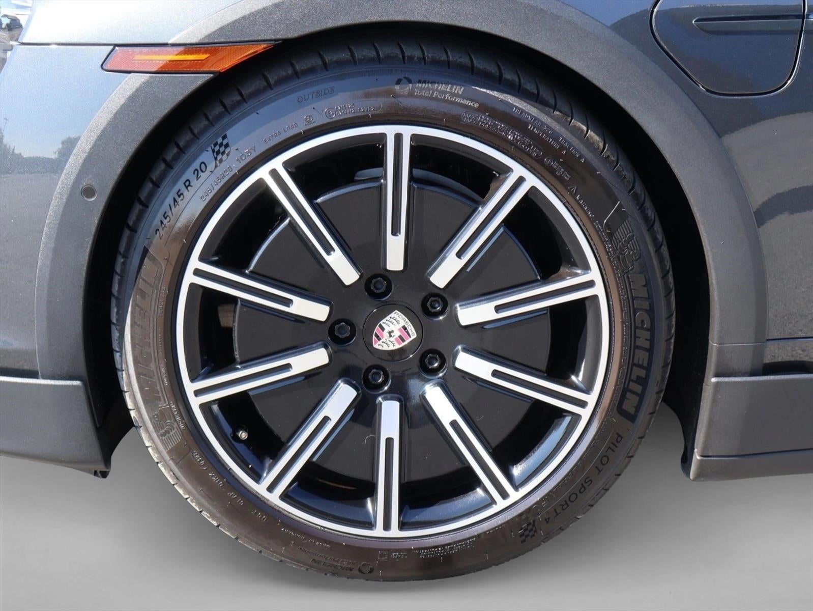 2022 Porsche Taycan 4 Cross Turismo AWD