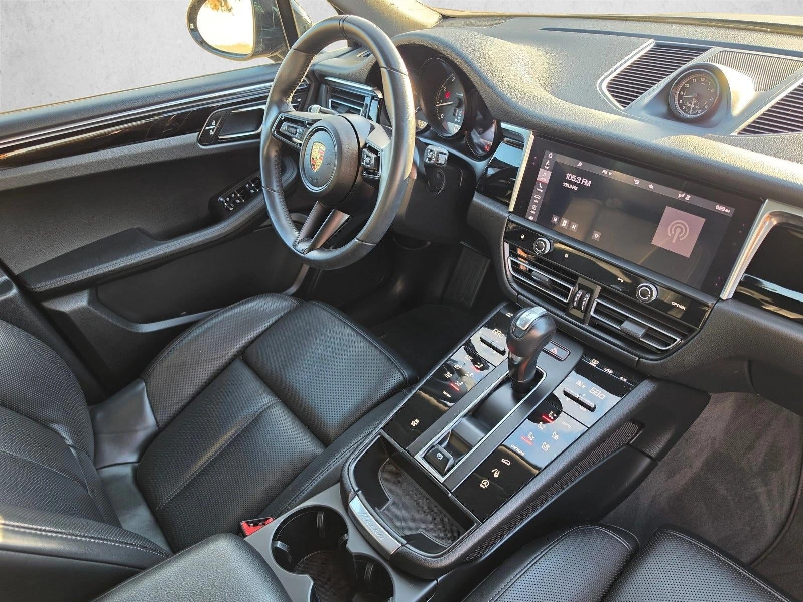 2025 Porsche Macan AWD
