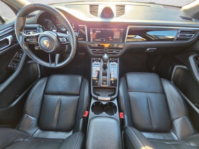 2025 Porsche Macan AWD