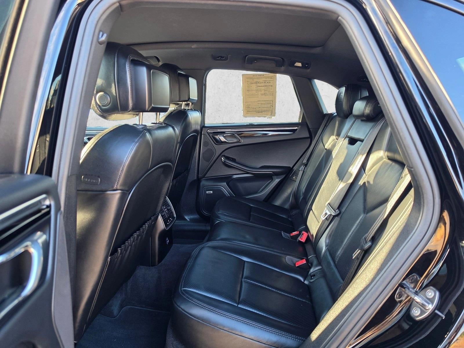 2025 Porsche Macan AWD