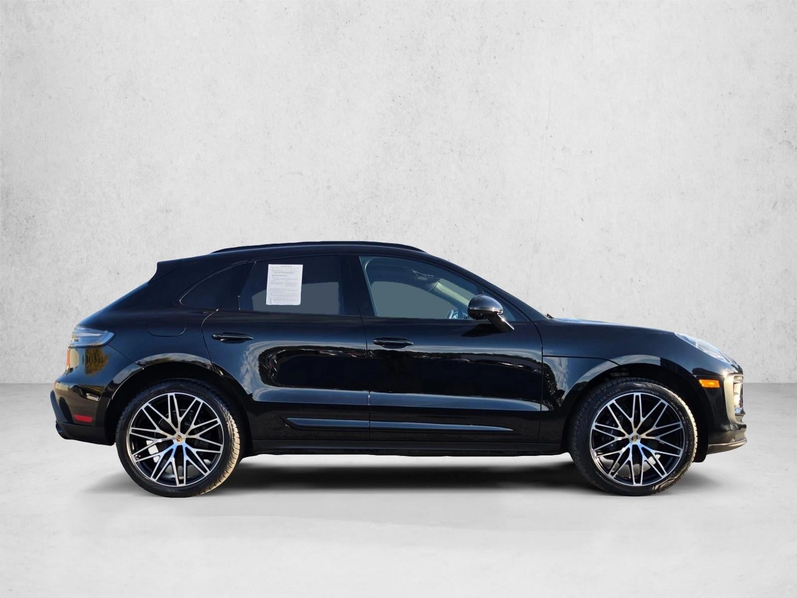 2025 Porsche Macan AWD