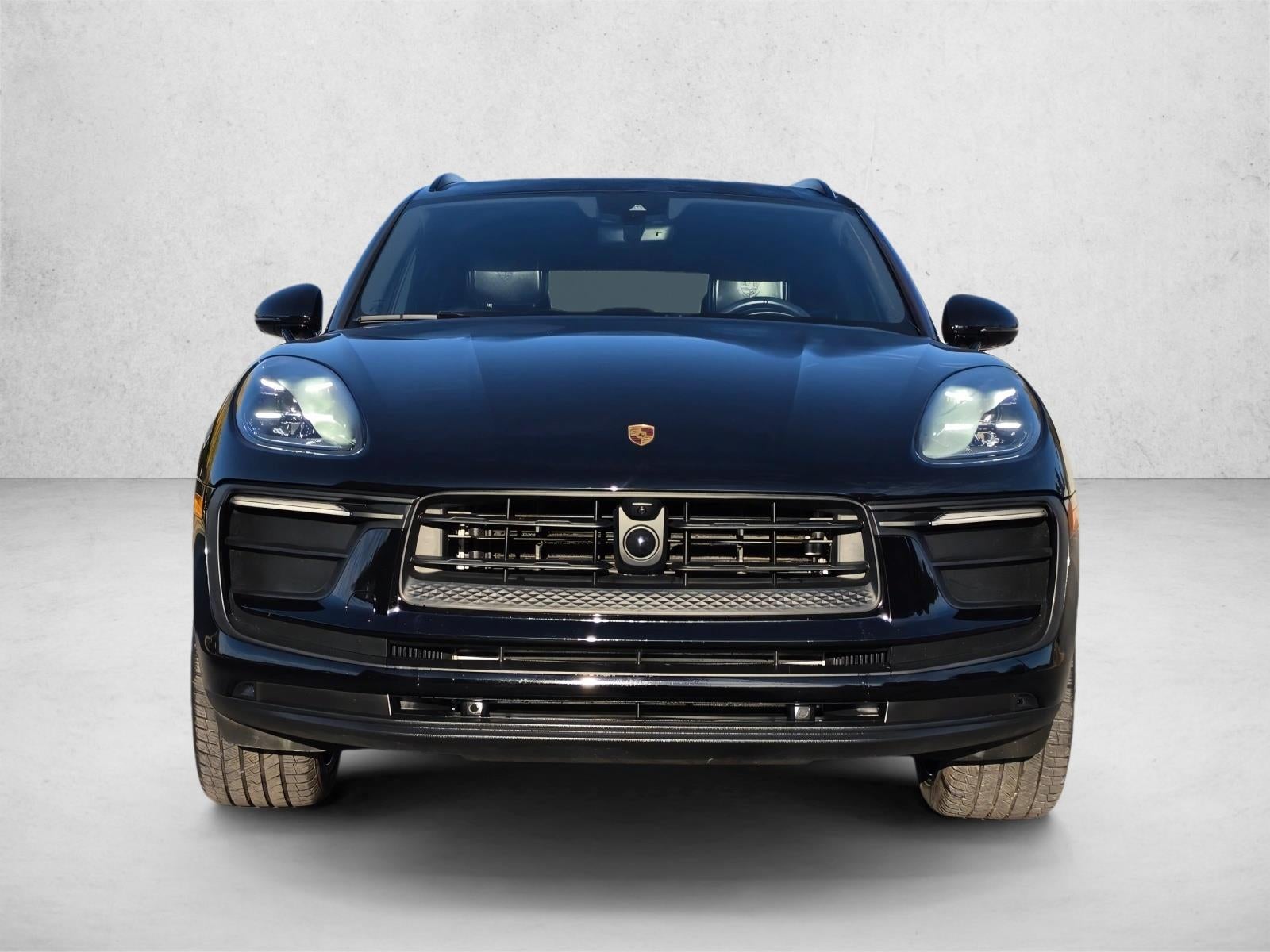 2025 Porsche Macan AWD