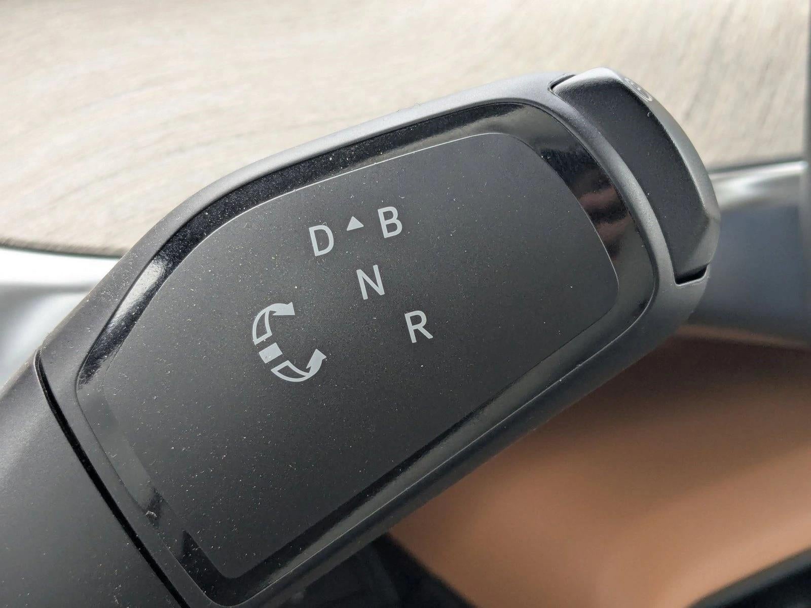 2025 Volkswagen ID. Buzz 1st Edition 4MOTION w/Two-Tone